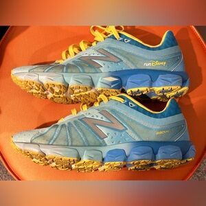 Run Disney New Balance Cinderella shoes size 10